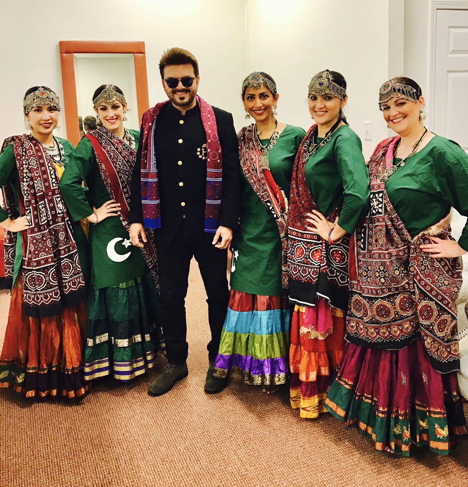 Sanam Studios Dancers with singer Ali Haider
