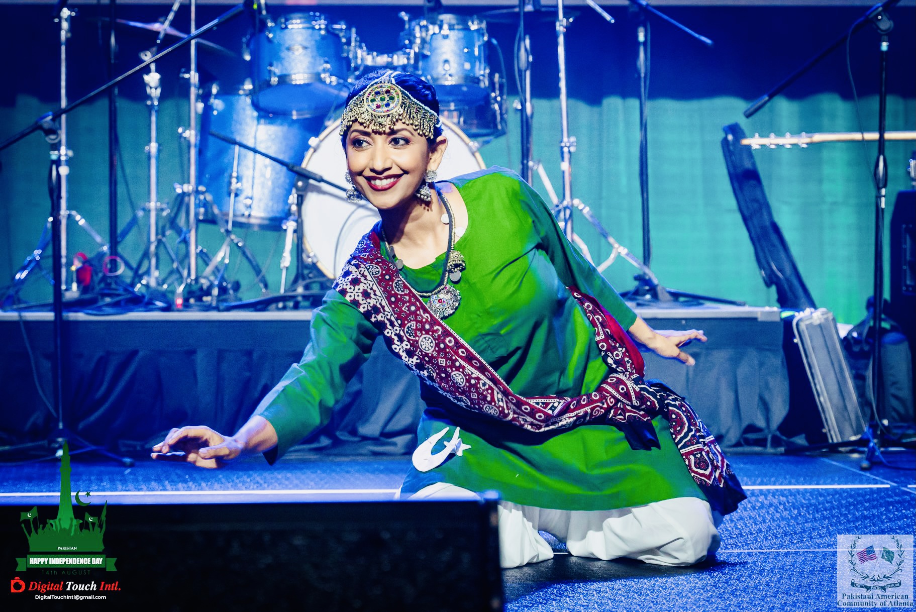 Sanam Azeem performing at Pakistan Independence Day event